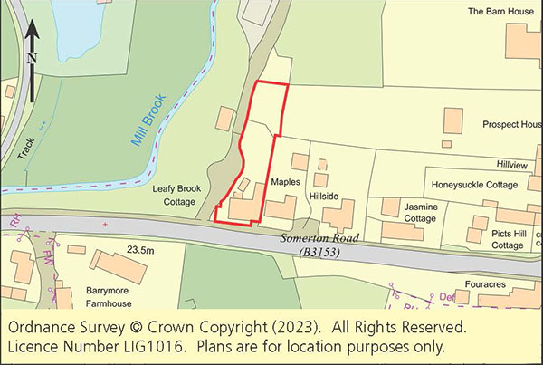 Lot: 89 - DETACHED COTTAGE WITH POTENTIAL -